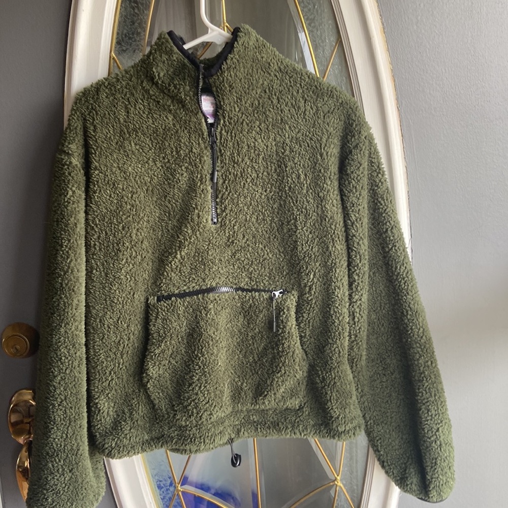 Fleece sweatshirt, girls medium, No boundaries,